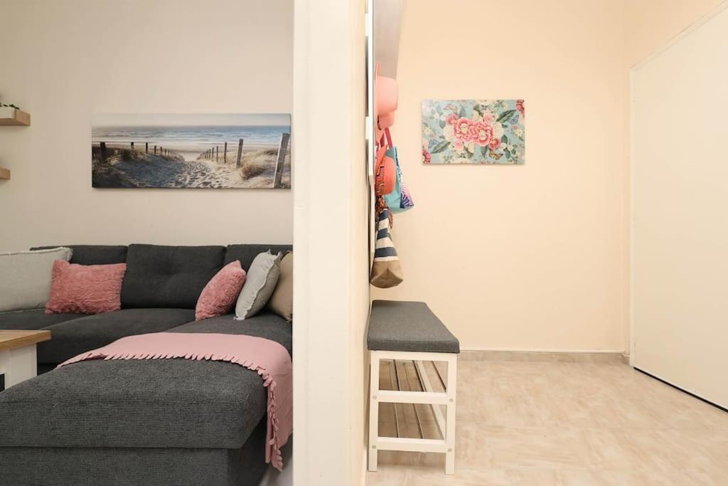 Areti's Home! Corfu (city)